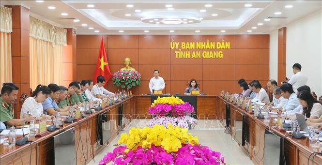 Quang cảnh buổi làm việc. Ảnh: Công Mạo-TTXVN