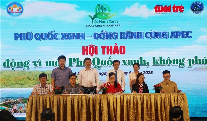 Ký kết Tuyên bố 