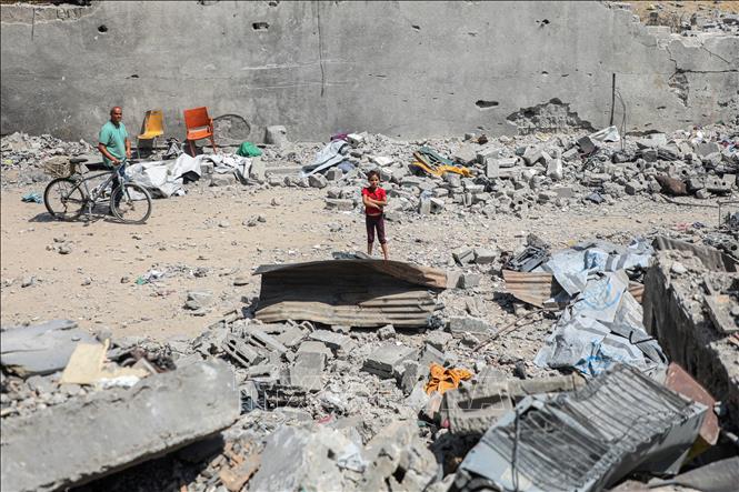 Cảnh tàn phá sau cuộc không kích của Israel tại Gaza. Ảnh: THX/TTXVN