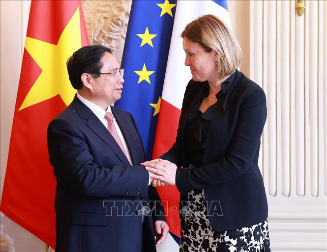 Thủ tướng Phạm Minh Chính hội kiến Chủ tịch Quốc hội Pháp Yael Braun-Pivet. Ảnh: Dương Giang-TTXVN
