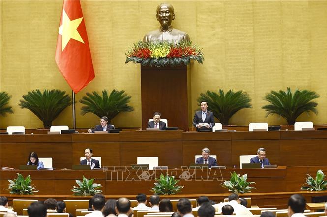 Phó Chủ tịch Quốc hội Nguyễn Khắc Định phát biểu. Ảnh: Doãn Tấn - TTXVN