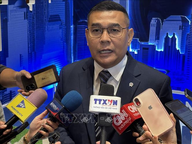 Ông Ossy Darmawan, Thứ trưởng Bộ Nông nghiệp và Quy hoạch Không gian Indonesia, trả lời phỏng vấn phóng viên TTXVN tại Jakarta. Ảnh: Văn Phong - PV TTXVN tại Indonesia

