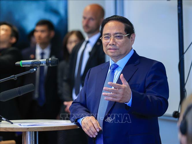 Thủ tướng Phạm Minh Chính phát biểu về chính sách của Việt Nam tại Đại học Kinh tế Stockholm. Ảnh: Dương Giang-TTXVN