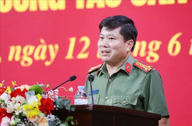 Đại tá Vũ Văn Đấu, Giám đốc Công an tỉnh Điện Biên phát biểu tại buổi lễ. Ảnh: Trung Kiên - TTXVN
