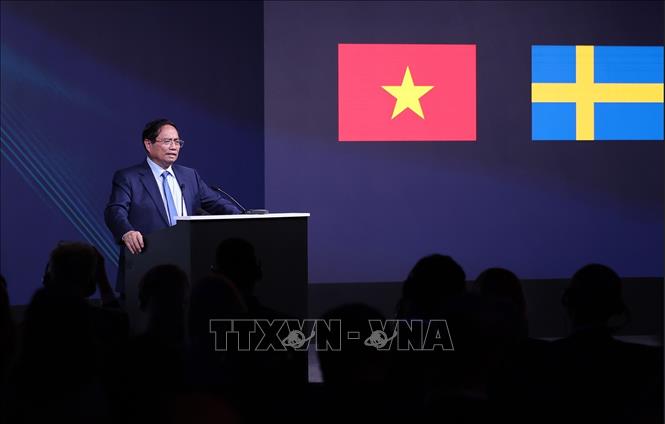 Thủ tướng Phạm Minh Chính phát biểu tại Diễn đàn kinh tế Việt Nam – Thụy Điển. Ảnh: Dương Giang-TTXVN
