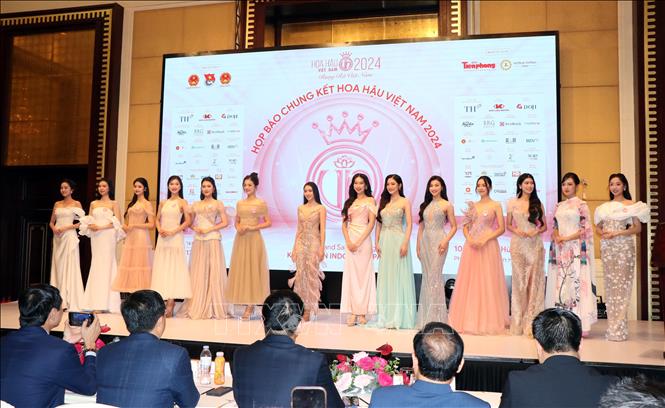 Các thí sinh Vòng Chung kết Hoa hậu Việt Nam năm 2024 tại buổi họp báo. Ảnh: Đỗ Trưởng - TTXVN