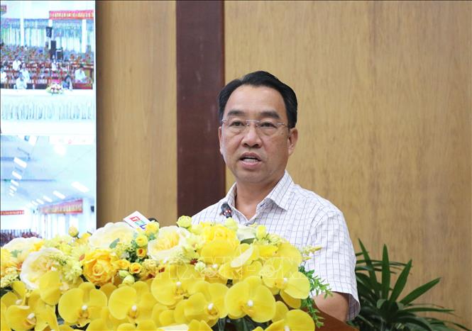 Chủ tịch UBND tỉnh Vĩnh Long Lữ Quang Ngời phát biểu tại Hội nghị. Ảnh: Phạm Minh Tuấn-TTXVN