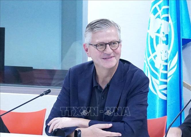 Phó Tổng Thư ký Liên hợp quốc phụ trách hoạt động gìn giữ hòa bình Jean-Pierre Lacroix phát biểu tại cuộc gặp gỡ báo chí. Ảnh: TTXVN phát                  