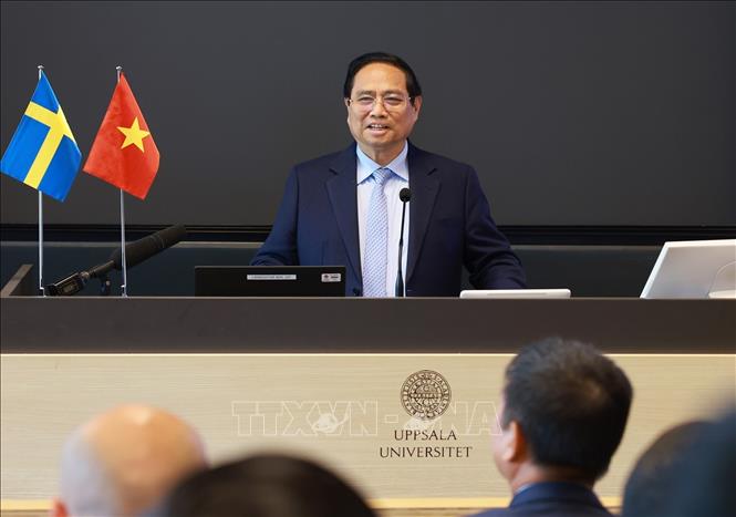 Thủ tướng Phạm Minh Chính phát biểu khi đến thăm Đại học Uppsala. Ảnh: Dương Giang-TTXVN
