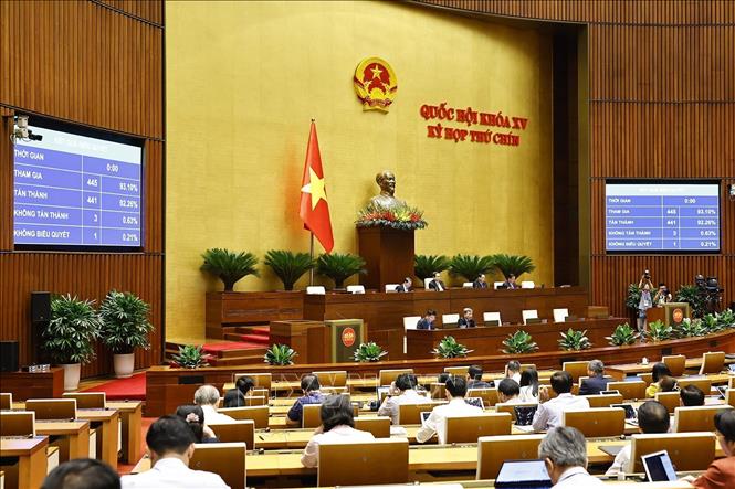 Quốc hội biểu quyết thông qua Luật Công nghiệp công nghệ số. Ảnh: Doãn Tấn - TTXVN