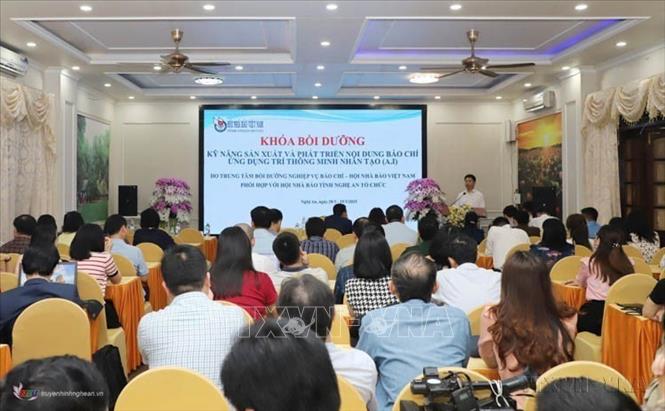 Hội Nhà báo tỉnh Nghệ An khai mạc lớp tập huấn chuyên đề 