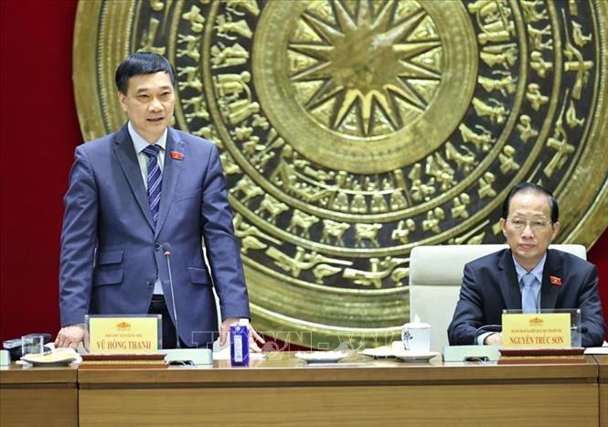 Phó Chủ tịch Quốc hội Vũ Hồng Thanh phát biểu. Ảnh: Minh Đức – TTXVN