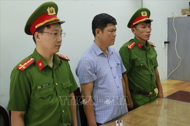 Khởi tố, bắt tạm giam bị can Phạm Đình Nhất. Ảnh: TTXVN phát
