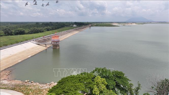 Hồ Dầu Tiếng đảm bảo tích đủ lượng nước phục vụ đa mục tiêu trong năm 2025. Ảnh: Thanh Tân - TTXVN