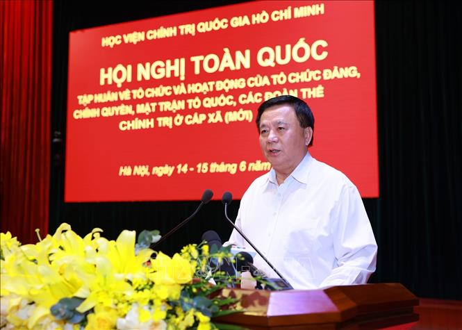 Đồng chí Nguyễn Xuân Thắng, Ủy viên Bộ Chính trị, Giám đốc Học viện Chính trị quốc gia Hồ Chí Minh, Chủ tịch Hội đồng Lý luận Trung ương phát biểu. Ảnh: Dương Giang-TTXVN 