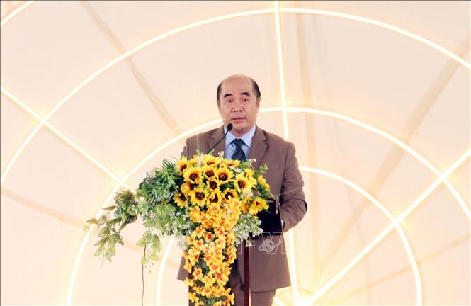 Ông Hồ Xuân Lâm là Phó Chủ tịch, Tổng Thư ký Liên hiệp các tổ chức hữu nghị Thành phố Hồ Chí Minh phát biểu khai mạc chương trình. Ảnh: Xuân Khu-TTXVN
