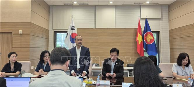 Chủ nhiệm Uỷ ban Nhà nước về người Việt Nam ở nước ngoài Nguyễn Trung Kiên phát biểu. Ảnh: Đức Thắng - P/v TTXVN tại Hàn Quốc