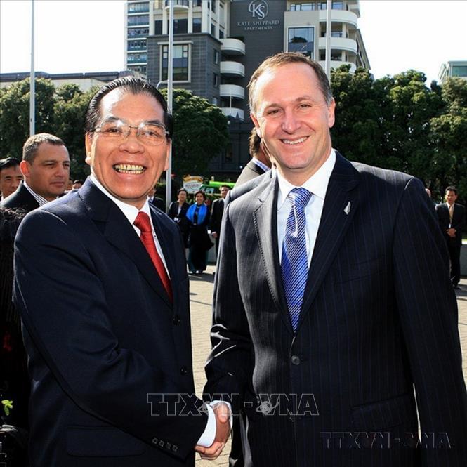 Thủ tướng John Key đón Tổng Bí thư Nông Đức Mạnh thăm chính thức New Zealand, ngày 10/9/2009. Ảnh: Đinh Xuân Tuân - TTXVN
