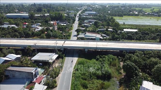 Dự án cao tốc Cao Lãnh - An Hữu thành phần 1 giao với đường N2 tại khu vực xã Nhị Mỹ, huyện Cao Lãnh. Ảnh: Nhựt An - TTXVN