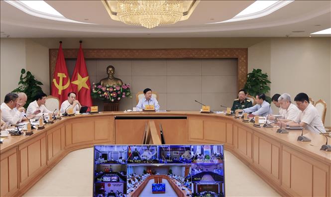 Phó Thủ tướng Trần Hồng Hà chủ trì cuộc họp. Ảnh: TTXVN phát