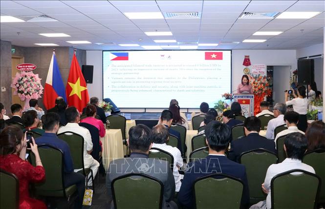 The Ho Chi Minh City Union of Friendship Organisations holds a gathering on June 16 to mark the 127th anniversary of the Independence Day of the Philippines (June 12) and a decade of the Vietnam–Philippines Strategic Partnership. VNA Photo: Xuân Khu