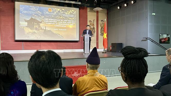 Thứ trưởng Thường trực Bộ Ngoại giao, Chủ tịch Uỷ ban Quốc gia UNESCO Nguyễn Minh Vũ, phát biểu tại sự kiện quảng bá và vận động để Quần thể Di tích Yên Tử - Vĩnh Nghiêm - Côn Sơn - Kiếp Bạc được công nhận là Di sản Thế giới.  Ảnh : Thu Hà (P/v TTXVN tại Pháp)