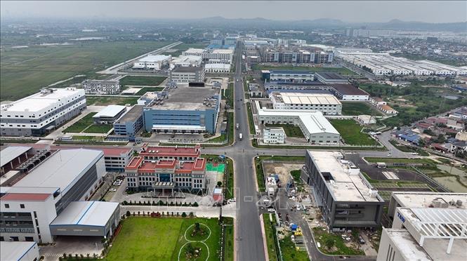 Một góc Khu công nghiệp Tràng Duệ, xã Lê Lợi, huyện An Dương, thành phố Hải Phòng. Ảnh: Vũ Sinh - TTXVN