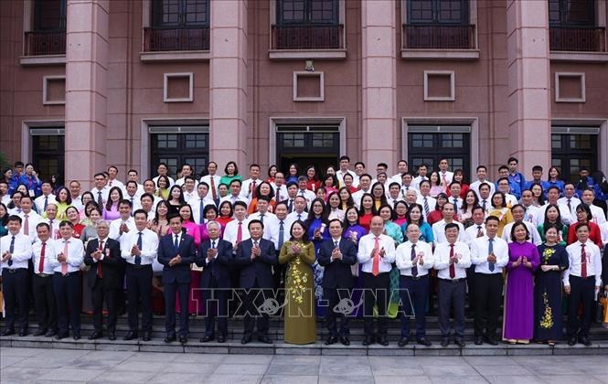 Các đại biểu chụp ảnh chung. Ảnh: Văn Điệp – TTXVN