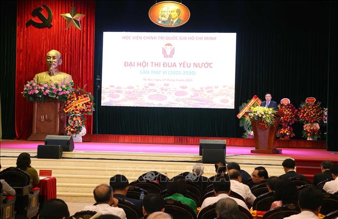GS.TS Nguyễn Xuân Thắng pbiểu chỉ đạo và phát động phong trào thi đua giai đoạn 2025 – 2030. Ảnh: Văn Điệp – TTXVN