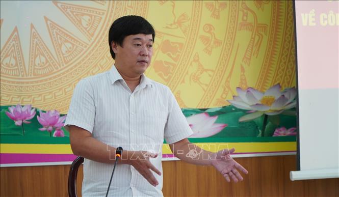 Bí thư Tỉnh ủy Đồng Tháp Lê Quốc Phong phát biểu trong buổi kiểm tra về công tác vận hành thử nghiệm xã Mỹ Thọ (mới). Ảnh: Nhựt An - TTXVN