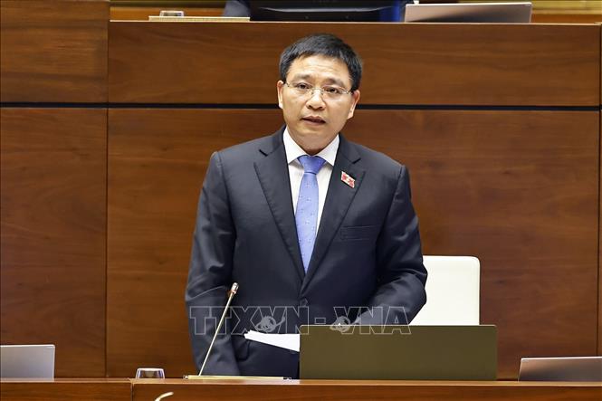 Bộ trưởng Bộ Tài chính Nguyễn Văn Thắng phát biểu giải trình, làm rõ một số vấn đề đại biểu Quốc hội nêu. Ảnh: Doãn Tấn - TTXVN