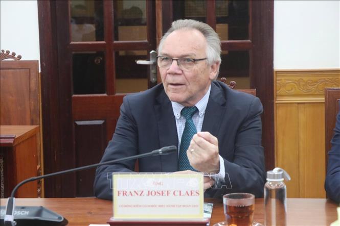 Ông Franz Josef Claes, Chủ tịch Tập đoàn GEO, phát biểu tại buổi làm việc. Ảnh: Sỹ Thắng-TTXVN