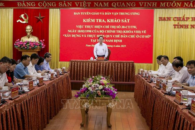 Quang cảnh buổi làm việc. Ảnh: Công Luật - TTXVN