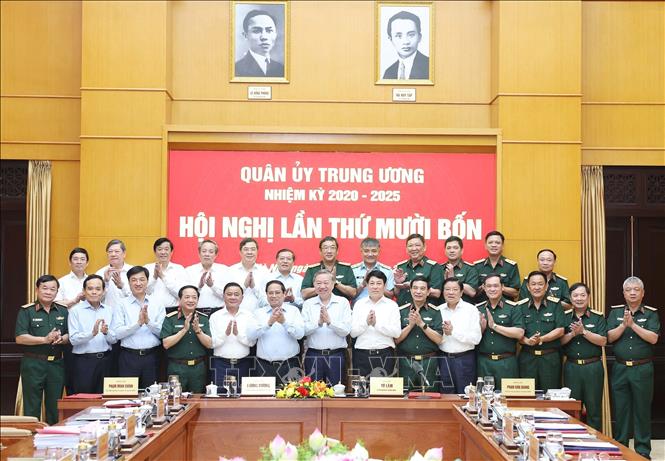 Tổng Bí thư Tô Lâm, Bí thư Quân uỷ Trung ương và các đại biểu. Ảnh: Thống Nhất – TTXVN