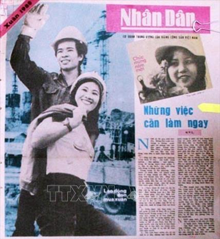 Sau ngày thống nhất đất nước, Báo chí Cách mạng Việt Nam tiếp tục đồng hành cùng đất nước bước vào công cuộc tái thiết, đổi mới và phát triển. Trong ảnh: Ngày 25/5/1987, Báo Nhân Dân đăng bài viết “Những việc cần làm ngay” của Tổng Bí thư Nguyễn Văn Linh, tạo hiệu ứng lớn trong dư luận xã hội. Ảnh: TTXVN phát