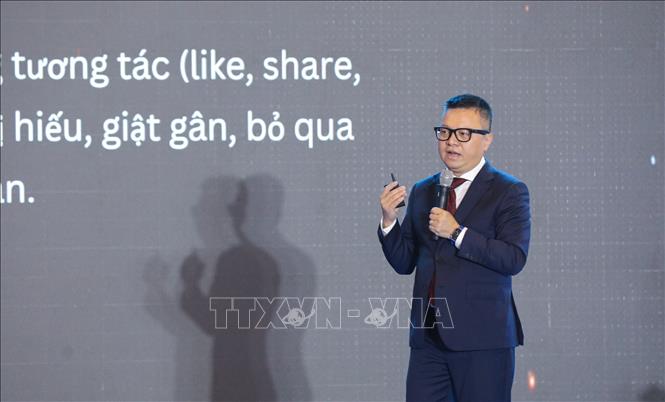 Chủ tịch Hội Nhà báo Việt Nam Lê Quốc Minh phát biểu tham luận tại phiên toàn thể 