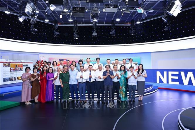 Các đại biểu tham dự buổi lễ. Ảnh: Thanh Tùng - TTXVN
