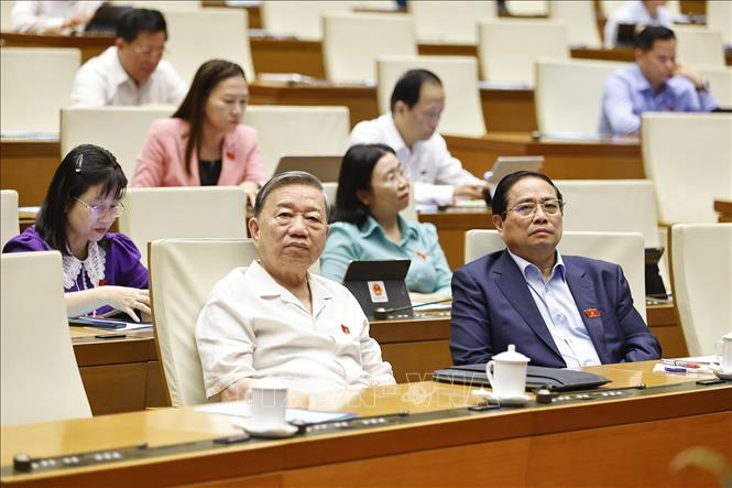 Tổng Bí thư Tô Lâm, Thủ tướng Phạm Minh Chính tại phiên chất vấn và trả lời chất vấn. Ảnh: Doãn Tấn - TTXVN