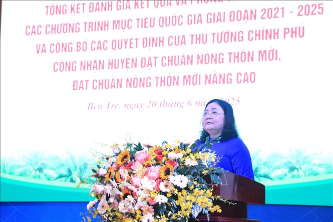 Bí thư Tỉnh ủy Bến Tre Hồ Thị Hoàng Yến phát biểu chỉ đạo Hội nghị. Ảnh: Công Trí-TTXVN