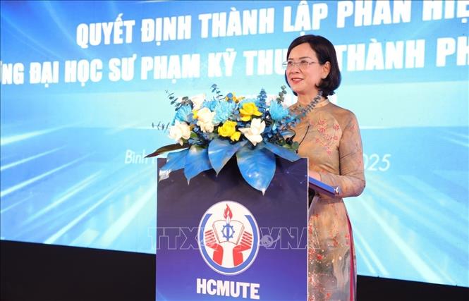  Phó Chủ tịch UBND tỉnh Bình Phước Trần Tuyết Minh phát biểu tại Lễ công bố. Ảnh: Đậu Tất Thành – TTXVN