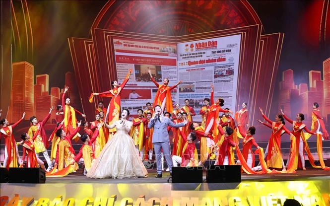 Chương trình nghệ thuật chào mừng Lễ kỷ niệm. Ảnh: Phương Hoa - TTXVN