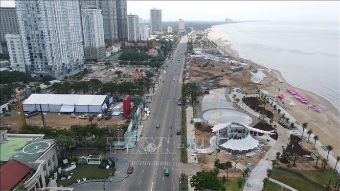 Quảng trường lễ hội - công viên biển Thuỳ Vân là quảng trường có quy mô 19,2 ha với sức chứa hơn 6.000. Ảnh: Huỳnh Sơn-TTXVN