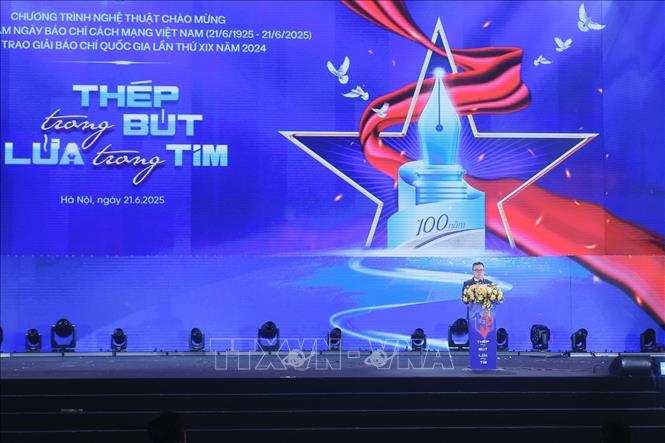 Đồng chí Lê Quốc Minh, Chủ tịch Hội Nhà báo Việt Nam, Tổng Biên tập Báo Nhân Dân phát biểu. Ảnh: Minh Quyết - TTXVN
