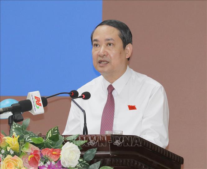 Phó Bí thư Thường trực Tỉnh ủy, Chủ tịch HĐND tỉnh Ninh Bình Mai Văn Tuất phát biểu khai mạc kỳ họp. Ảnh: Thùy Dung - TTXVN