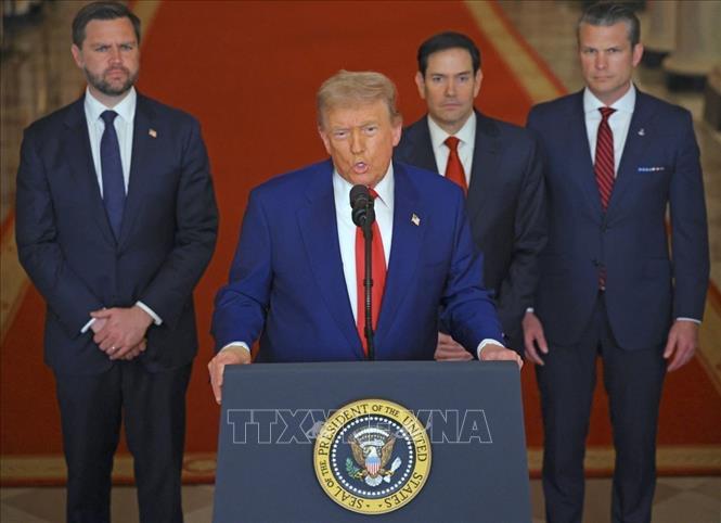 Tổng thống Mỹ Donald Trump phát biểu tại Nhà Trắng về chiến dịch không kích Iran, ngày 21/6/2025. Ảnh: AP/TTXVN