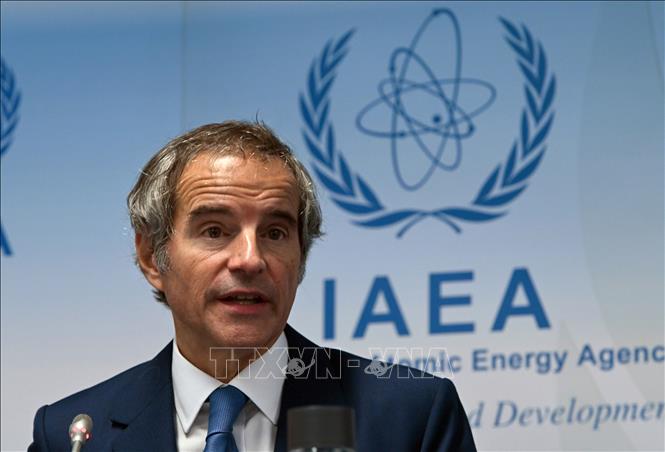 Tổng Giám đốc Cơ quan Năng lượng Nguyên tử Quốc tế (IAEA) Rafael Grossi phát biểu tại cuộc họp báo ở Vienna, Áo. Ảnh: THX/TTXVN