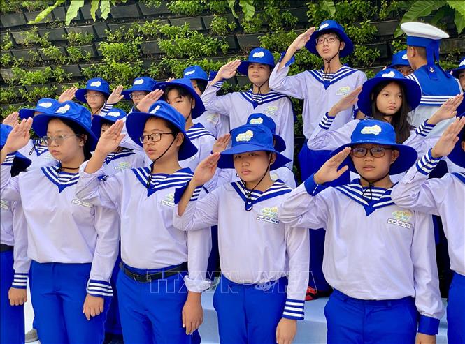 Các học viên tham gia khóa huấn luyện tại lễ xuất quân. Ảnh: Hồng Giang - TTXVN