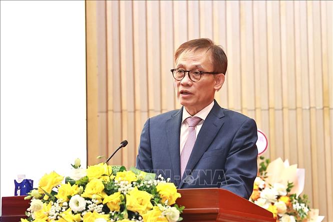 Bí thư Trung ương Đảng, Chánh Văn phòng Trung ương Đảng, Phó Bí thư Thường trực Đảng ủy các cơ quan Đảng Trung ương Lê Hoài Trung phát biểu chỉ đạo. Ảnh: TTXVN phát