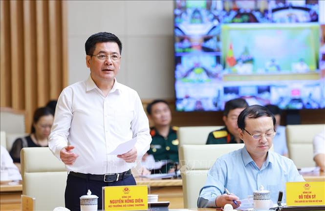 Bộ trưởng Bộ Công Thương Nguyễn Hồng Diên phát biểu. Ảnh: Dương Giang-TTXVN
