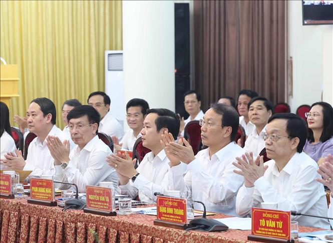 Các đại biểu tham dự buổi làm việc. Ảnh: Thống Nhất - TTXVN
